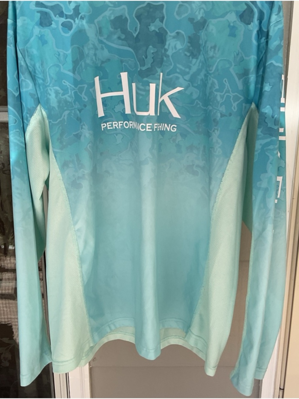 Hulk Shirt Men Top Large teal  aqua Pullover Loose Performance Fishing Beach EUC - Picture 2 of 11